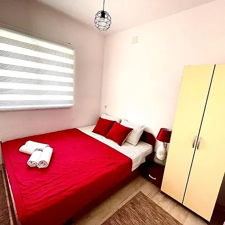 Adel Apartment *